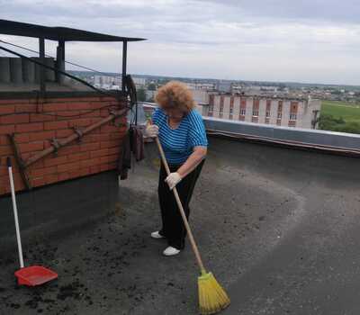 Очистка крыши г.Коммунар, Ленинградское ш., д.27 кор.3